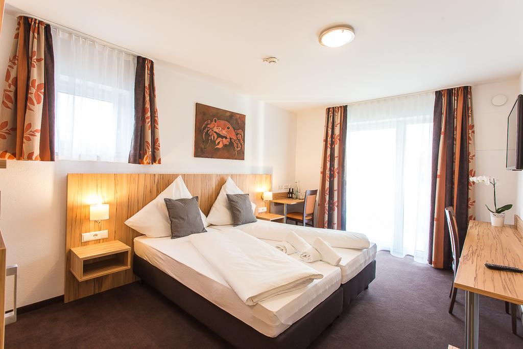 Schaefer Boardinghouse Aparthotel Gröbenzell Buitenkant foto