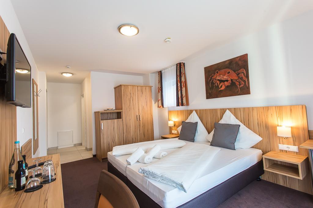 Schaefer Boardinghouse Aparthotel Gröbenzell Buitenkant foto