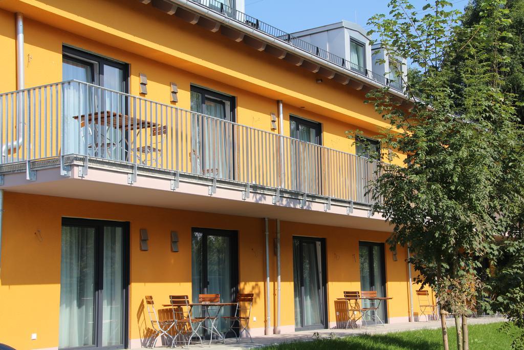 Schaefer Boardinghouse Aparthotel Gröbenzell Buitenkant foto